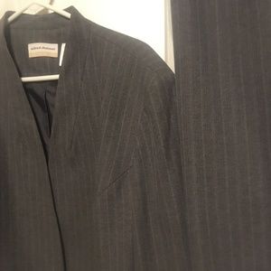Women's Pant Suit
